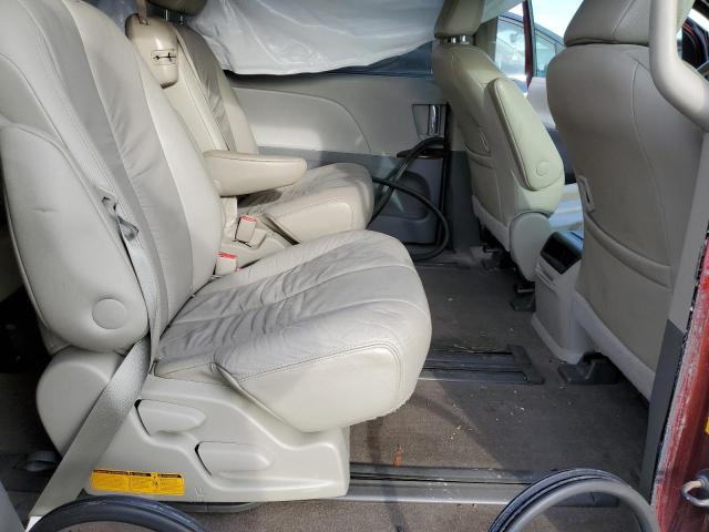 Photo 11 from auction – 2014 TOYOTA SIENNA XLE with VIN 5TDYK3DCXES485125
