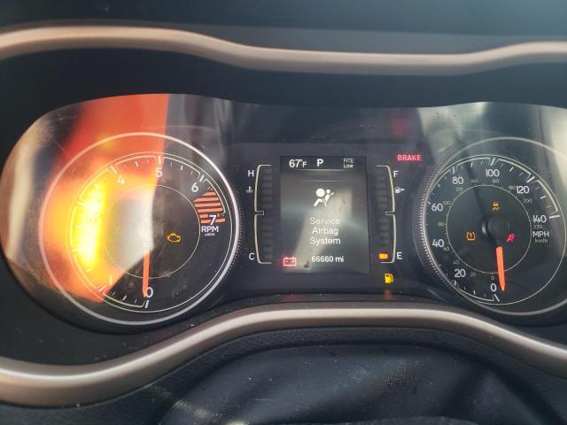 Photo 9 from auction – 2018 JEEP CHEROKEE L with VIN 1C4PJLCB6JD621408
