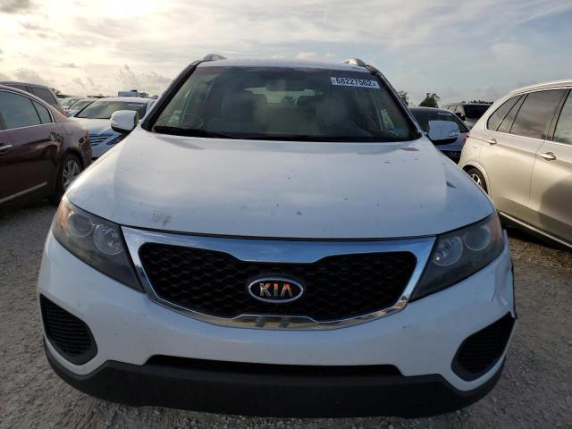 Photo 5 from auction – 2013 KIA SORENTO LX with VIN 5XYKT4A28DG403473