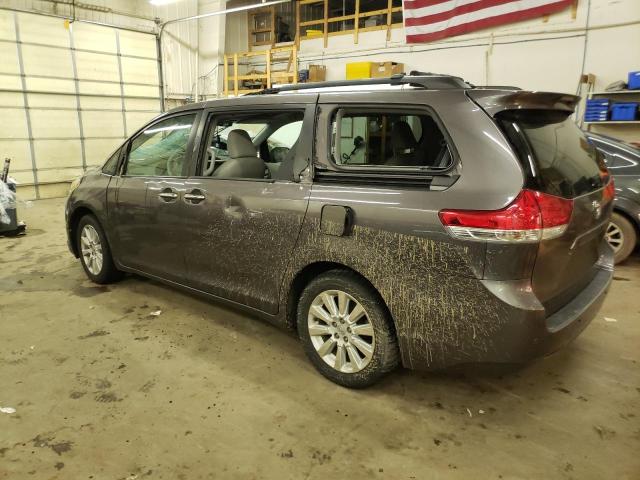 Photo 2 from auction – 2013 TOYOTA SIENNA XLE with VIN 5TDDK3DC1DS069218