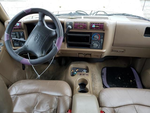 Photo 8 from auction – 1996 CHEVROLET BLAZER with VIN 1GNDT13WXT2172938