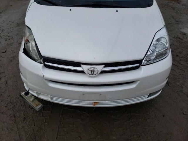Photo 11 from auction – 2004 TOYOTA SIENNA XLE with VIN 5TDZA22C14S034006