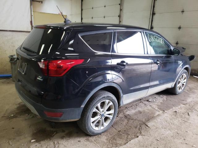 Photo 3 from auction – 2019 FORD ESCAPE SE with VIN 1FMCU9GD3KUA04405