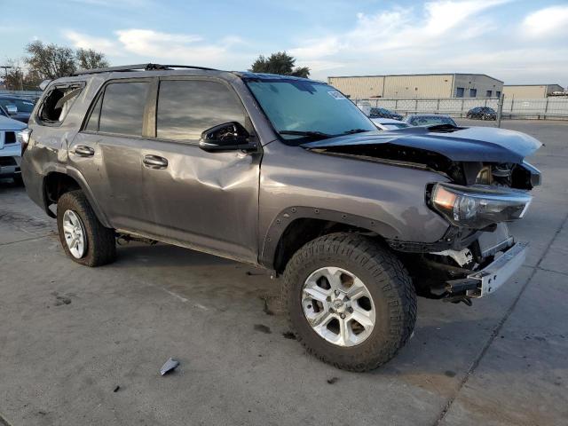 Photo 4 from auction – 2018 TOYOTA 4RUNNER SR with VIN JTEBU5JR8J5486757