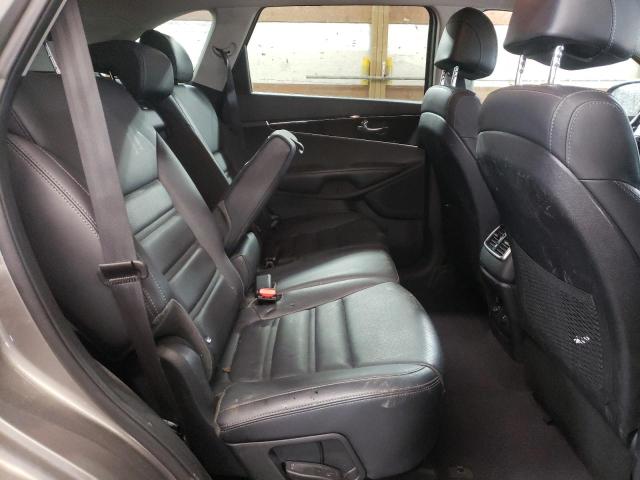 Photo 11 from auction – 2017 KIA SORENTO LX with VIN 5XYPGDA38HG335751