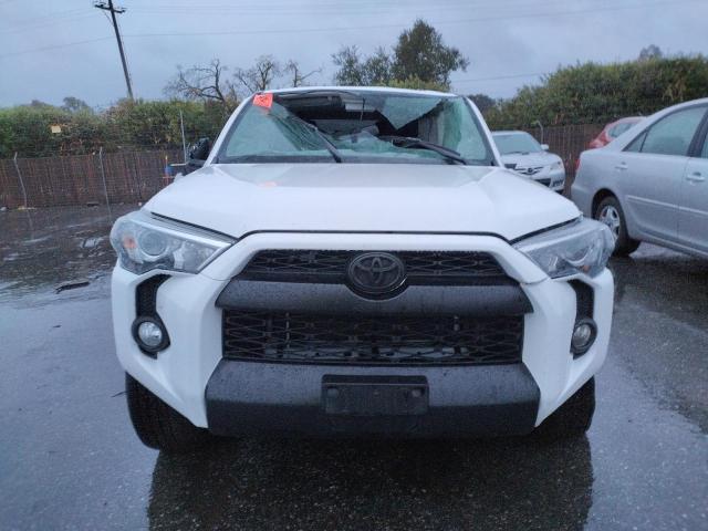 Photo 5 from auction – 2019 TOYOTA 4RUNNER SR with VIN JTEBU5JR5K5706292