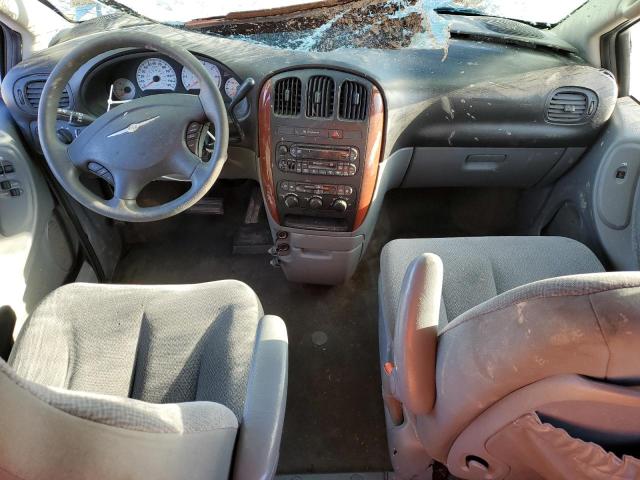 Photo 8 from auction – 2005 CHRYSLER TOWN & COU with VIN 2C4GP44R55R591370