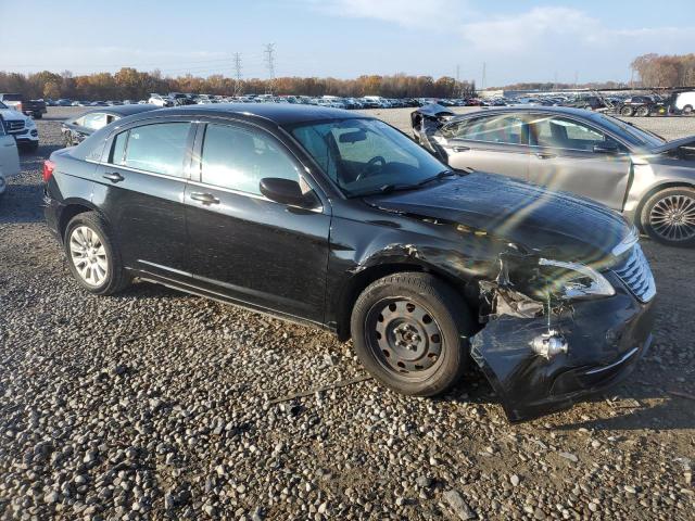 Zdjęcie 4 z aukcji – 2014 CHRYSLER 200 LX z VIN 1C3CCBABXEN209776