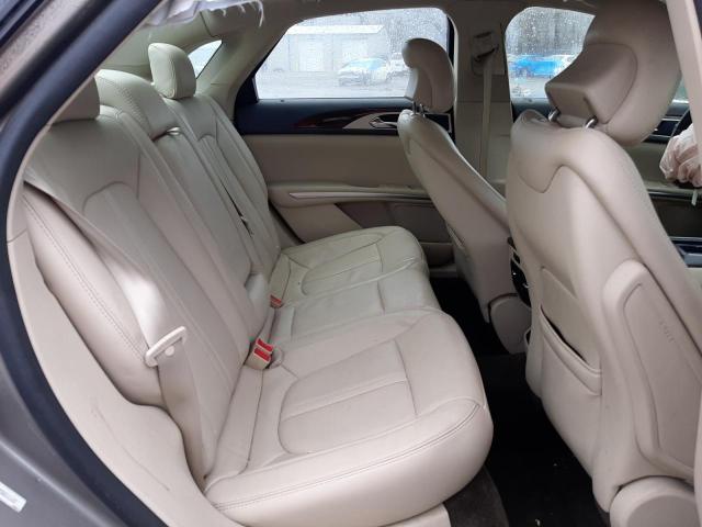 Photo 10 from auction – 2016 LINCOLN MKZ with VIN 3LN6L2J93GR611687