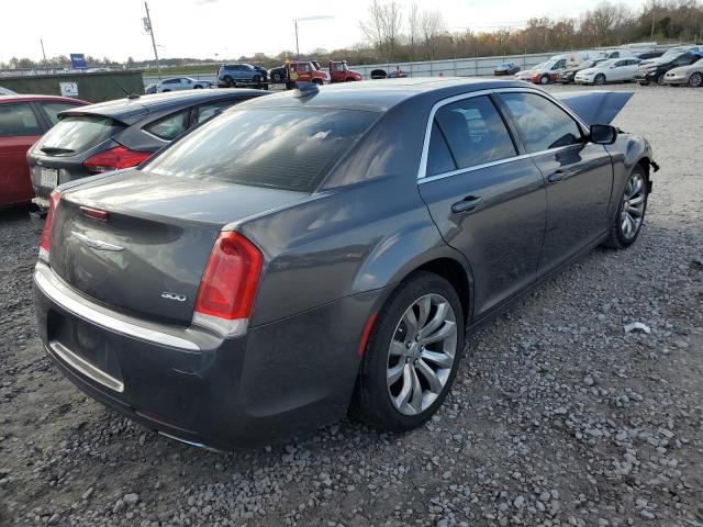 Photo 3 from auction – 2017 CHRYSLER 300 LIMITE with VIN 2C3CCAAG5HH603737