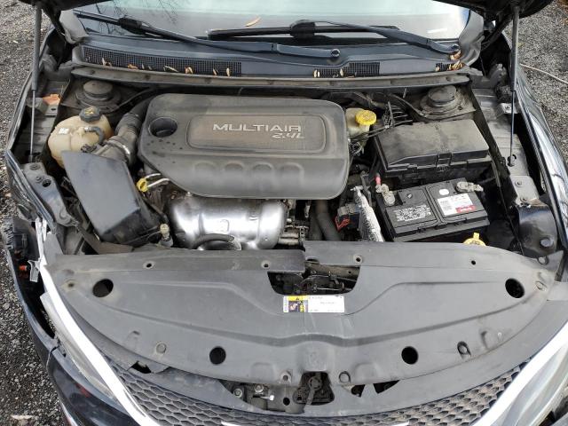 Photo 11 from auction – 2016 CHRYSLER 200 LIMITE with VIN 1C3CCCAB7GN110566