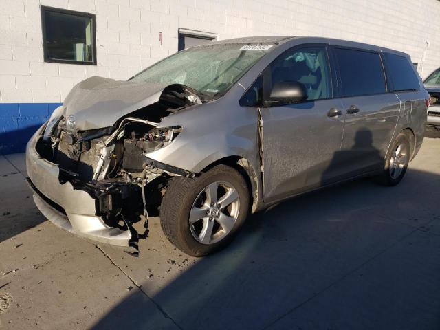 Photo 1 from auction – 2016 TOYOTA SIENNA with VIN 5TDZK3DC8GS756108