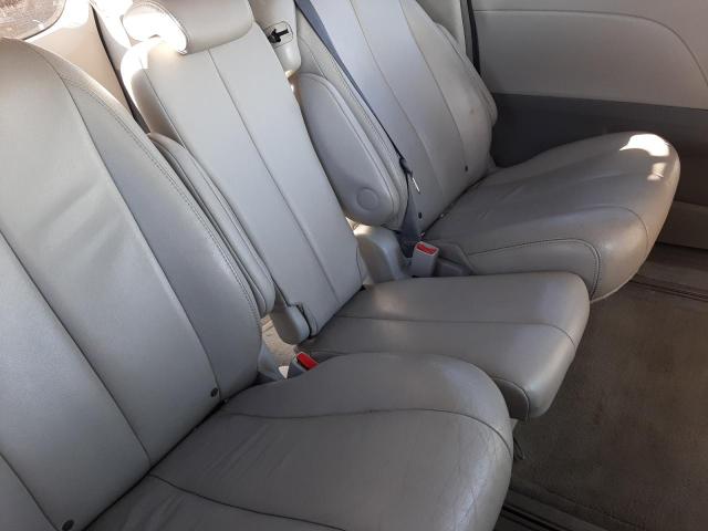 Photo 11 from auction – 2014 TOYOTA SIENNA XLE with VIN 5TDYK3DC0ES413561