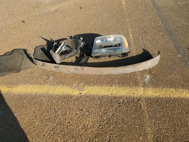 Photo 13 from auction – 2003 CHEVROLET TRAILBLAZE with VIN 1GNDT13S932159983
