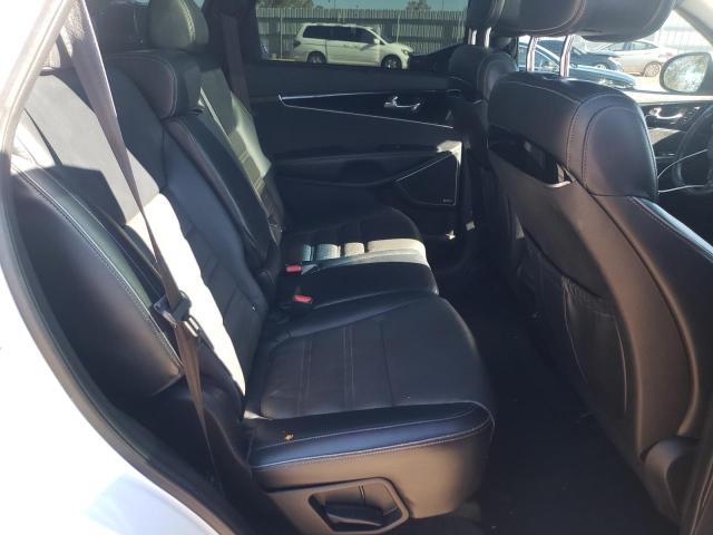 Photo 11 from auction – 2016 KIA SORENTO SX with VIN 5XYPKDA14GG032252