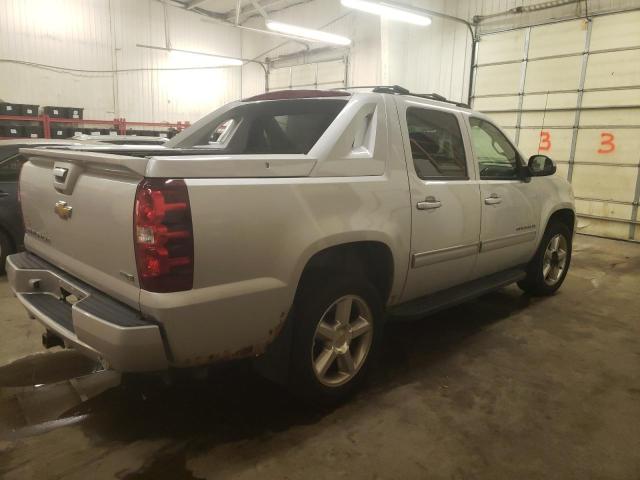 Photo 3 from auction – 2011 CHEVROLET AVALANCHE with VIN 3GNTKEE32BG312298
