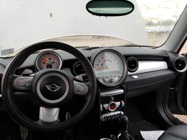 Photo 8 from auction – 2009 MINI COOPER S with VIN WMWMF735X9TV39962