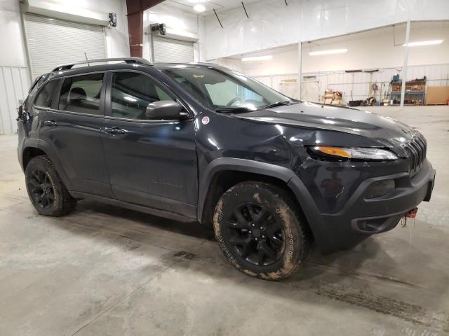 Photo 4 from auction – 2017 JEEP CHEROKEE T with VIN 1C4PJMBS0HW568808