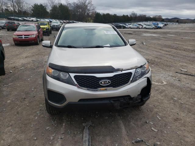 Photo 5 from auction – 2013 KIA SORENTO LX with VIN 5XYKTDA69DG422858