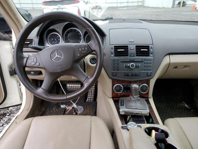 Photo 8 from auction – 2010 MERCEDES-BENZ 300-CLASS with VIN WDDGF8BB8AF435461