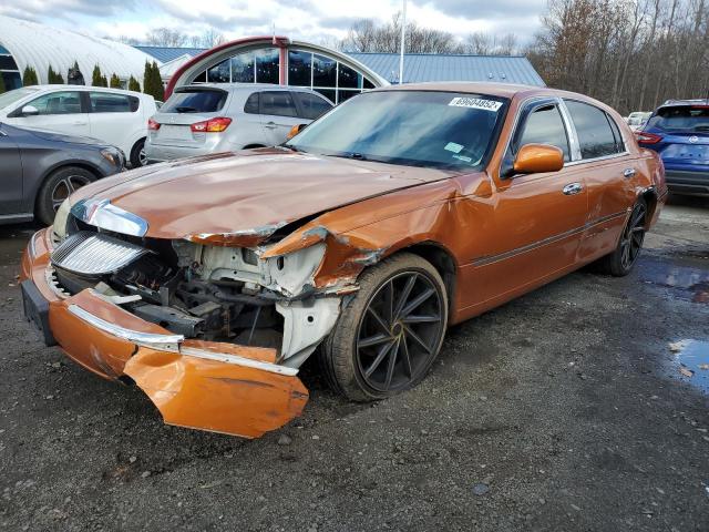 LINCOLN TOWN CAR E 1999 with VIN 1LNHM81W5XY633500 - Photo from auction
