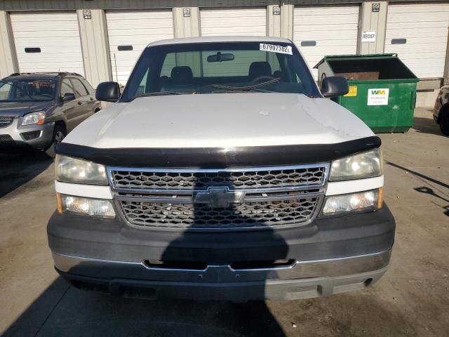 Photo 5 from auction – 2005 CHEVROLET SILVERADO with VIN 1GCHC24UX5E282404
