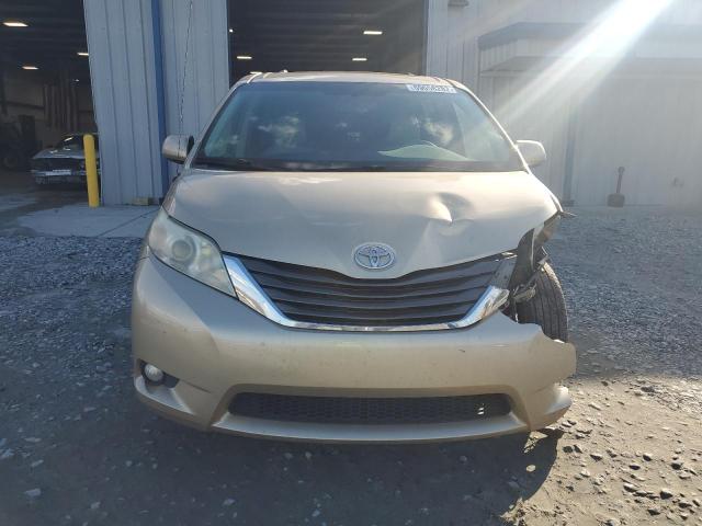 Photo 5 from auction – 2011 TOYOTA SIENNA XLE with VIN 5TDYK3DCXBS066851
