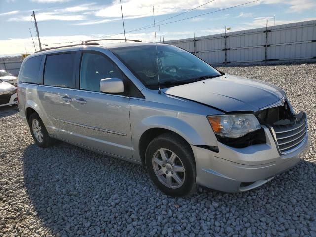 Photo 4 from auction – 2010 CHRYSLER TOWN & COU with VIN 2A4RR5D17AR386219