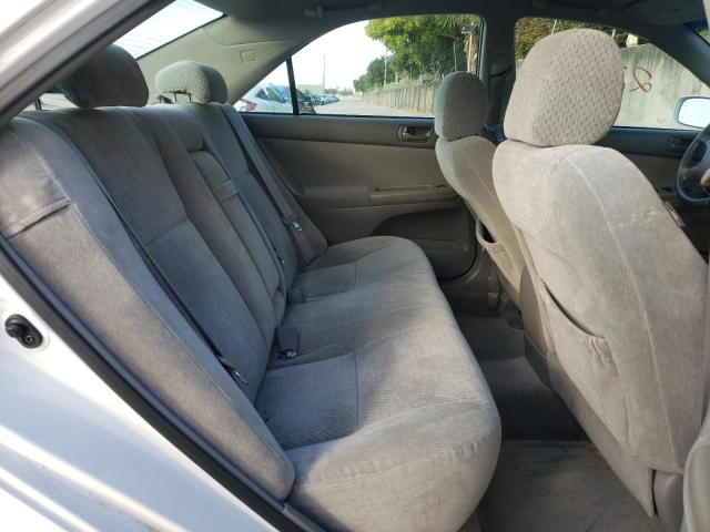 Photo 10 from auction – 2004 TOYOTA CAMRY LE with VIN 4T1BE30K84U363671