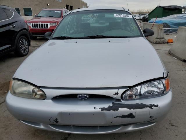 Photo 5 from auction – 2001 FORD ESCORT with VIN 3FAFP13P51R208385