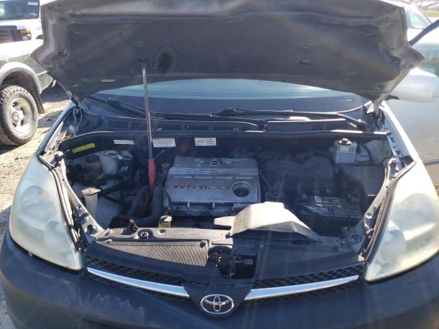 Photo 12 from auction – 2005 TOYOTA SIENNA XLE with VIN 5TDBA22C65S045568