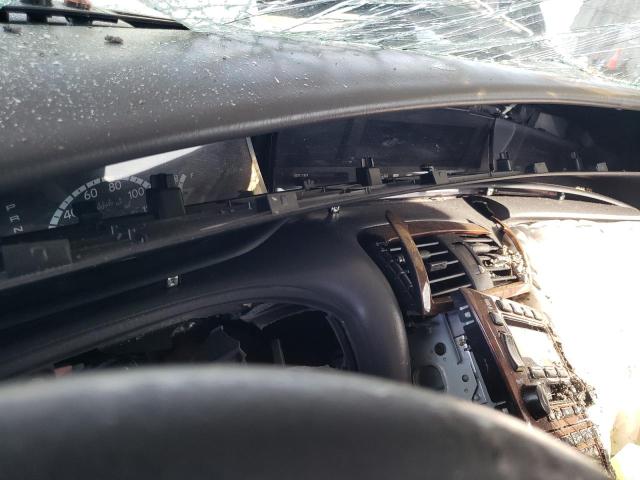 Photo 9 from auction – 2002 TOYOTA AVALON XL with VIN 4T1BF28B02U229312
