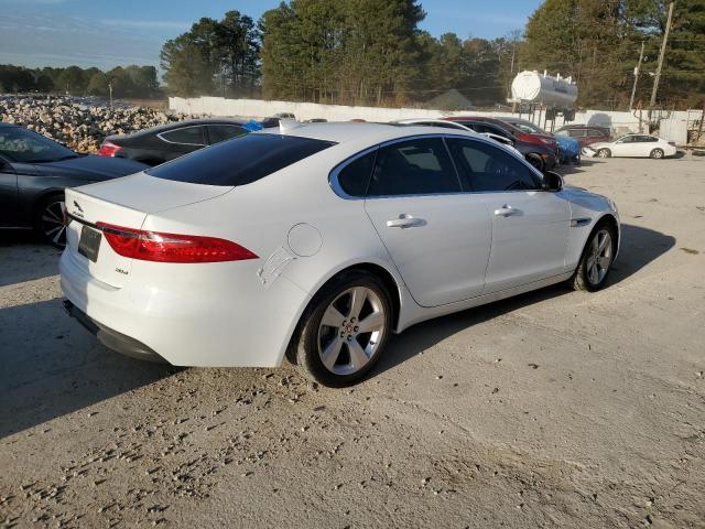 Photo 3 from auction – 2017 JAGUAR XF with VIN SAJBR4BN9HCY32172