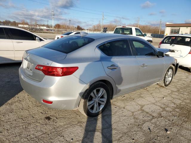 Photo 3 from auction – 2013 ACURA ILX 20 with VIN 19VDE1F31DE010102