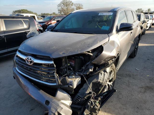 TOYOTA HIGHLANDER 2016 with VIN 5TDKKRFHXGS178672 - Photo from auction