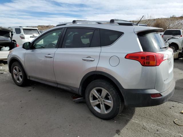 Photo 2 from auction – 2015 TOYOTA RAV4 XLE with VIN JTMRFREV6FD165003