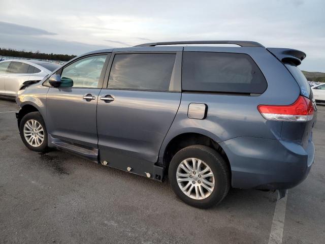 Photo 2 from auction – 2014 TOYOTA SIENNA XLE with VIN 5TDYK3DC0ES408019