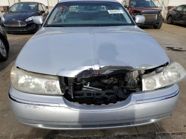 Photo 5 from auction – 1999 LINCOLN TOWN CAR E with VIN 1LNHM81W2XY632918