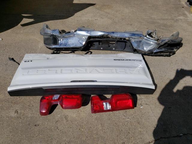 Photo 12 from auction – 2021 CHEVROLET SILVERADO with VIN 1GCUYGET8MZ338933