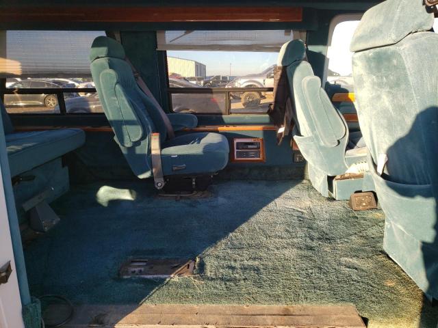 Photo 11 from auction – 1994 CHEVROLET G20 with VIN 1GBEG25K8RF187901