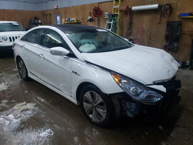 Photo 4 from auction – 2014 HYUNDAI SONATA HYB with VIN KMHEC4A42EA113094