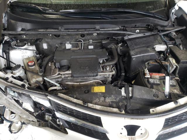 Photo 11 from auction – 2015 TOYOTA RAV4 LE with VIN JTMBFREV7FD119245