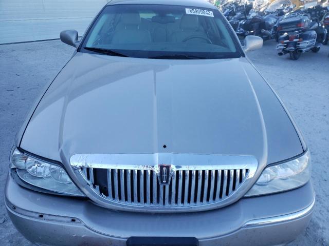 Photo 11 from auction – 2003 LINCOLN TOWN CAR E with VIN 1LNHM81W33Y660267