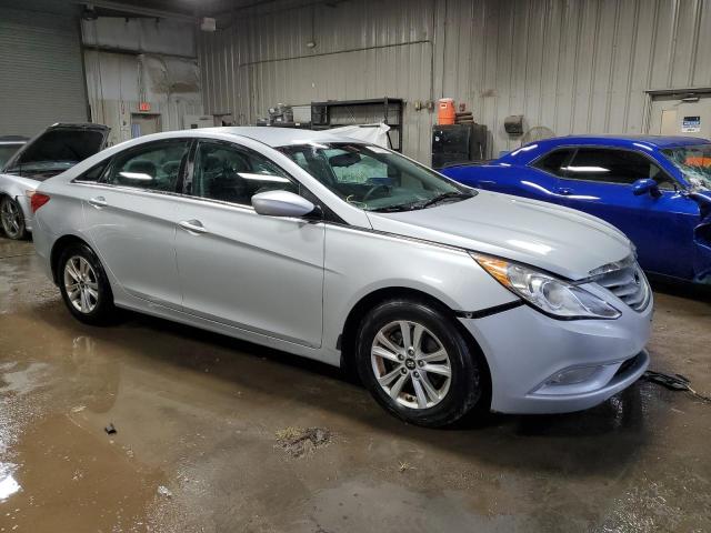 Photo 4 from auction – 2013 HYUNDAI SONATA GLS with VIN 5NPEB4AC9DH525762