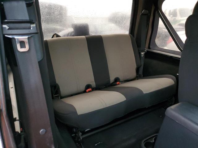 Photo 10 from auction – 2004 JEEP WRANGLER X with VIN 1J4FA39S54P727185