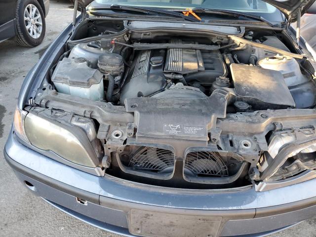 Photo 11 from auction – 2004 BMW 325 XI with VIN WBAEU33434PR11105