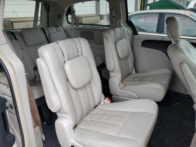 Photo 11 from auction – 2012 CHRYSLER TOWN & COU with VIN 2C4RC1CG4CR287687