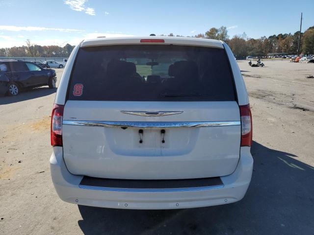 Photo 6 from auction – 2011 CHRYSLER TOWN & COU with VIN 2A4RR8DG8BR704470