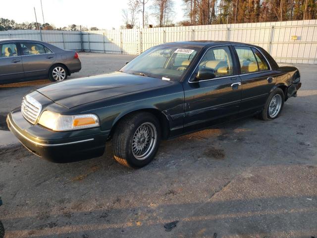 FORD CROWN VICT 2002 with VIN 2FAFP74W22X121619 - Photo from auction