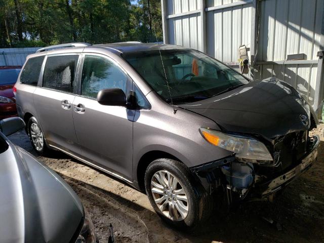 Photo 4 from auction – 2014 TOYOTA SIENNA XLE with VIN 5TDYK3DC3ES461426